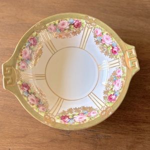 Antique Nippon very Rare hand-painted roses with gold bowl